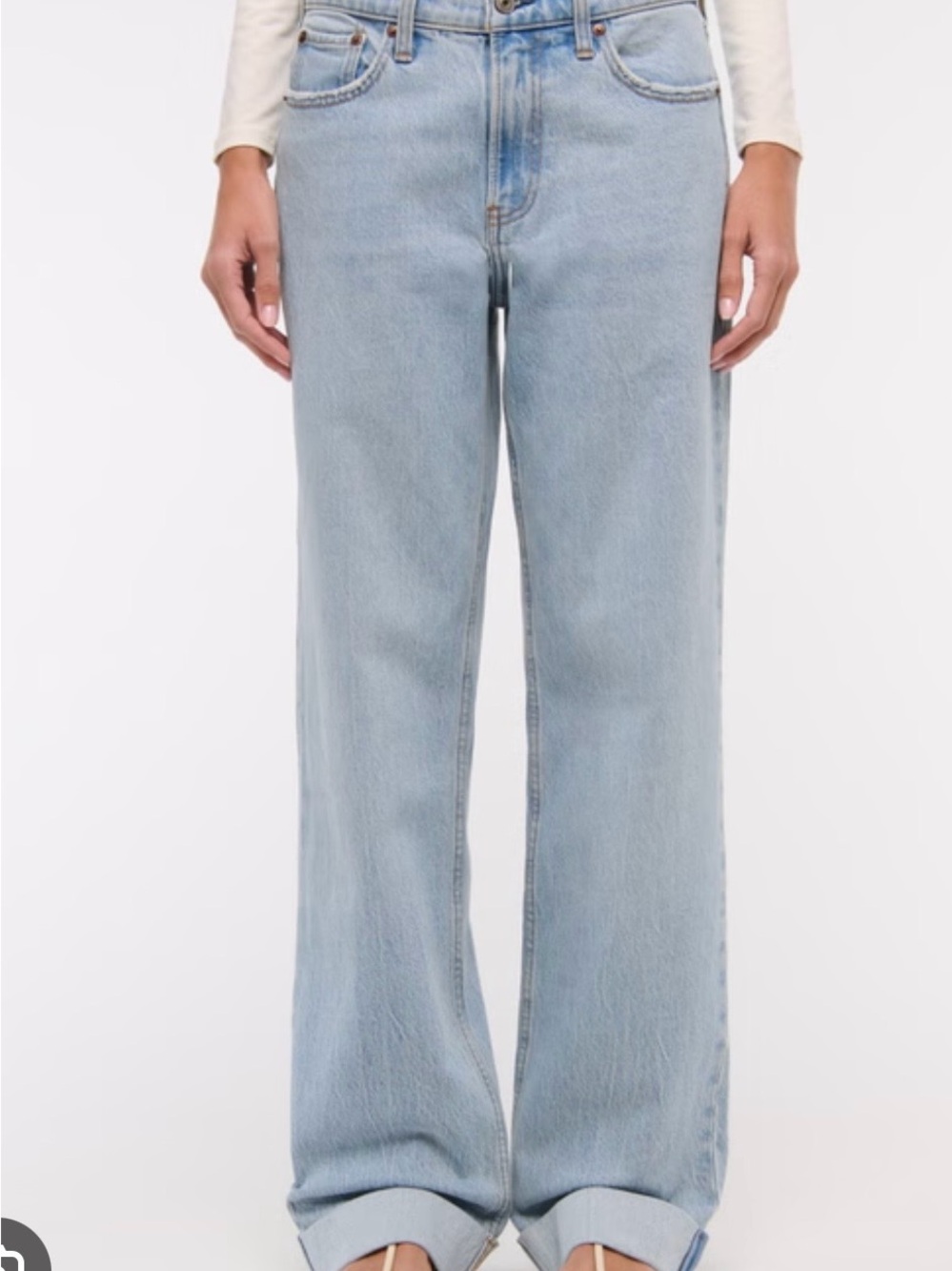 Abercrombie & Fitch Baggy Cuffed Jeans High Rise Size 30 Medium Wash Denim